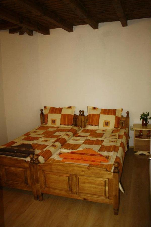 Guest House Yana Turkasheni Luaran gambar