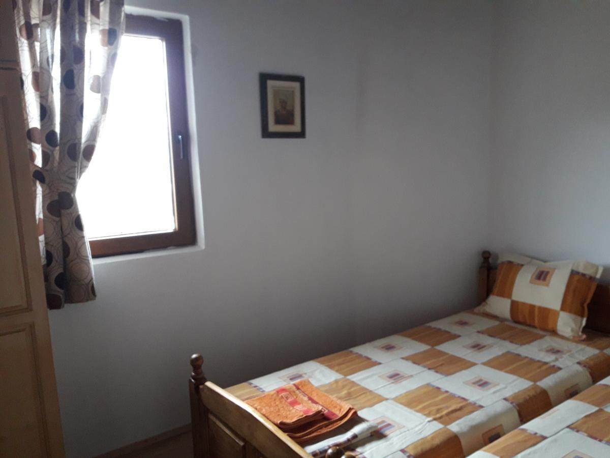 Guest House Yana Turkasheni Luaran gambar
