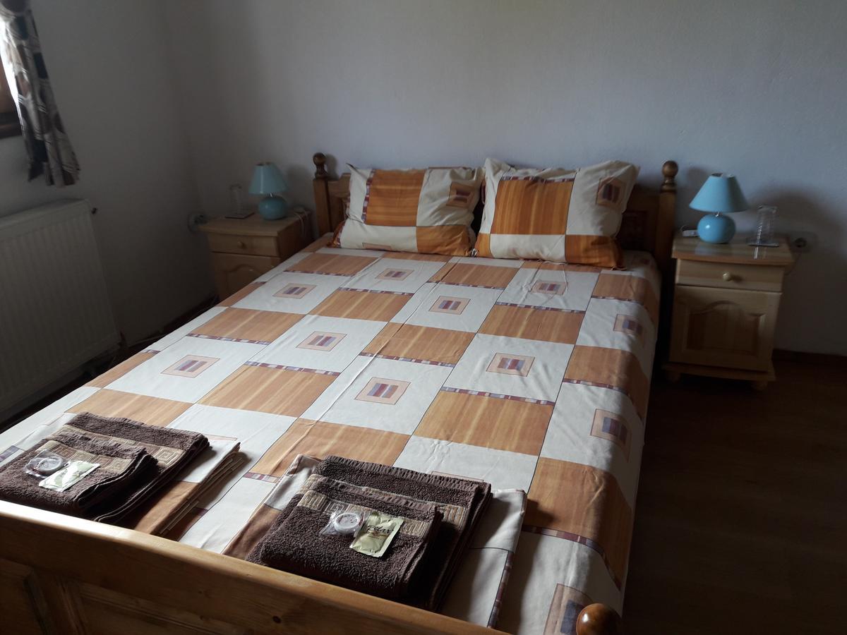 Guest House Yana Turkasheni Luaran gambar